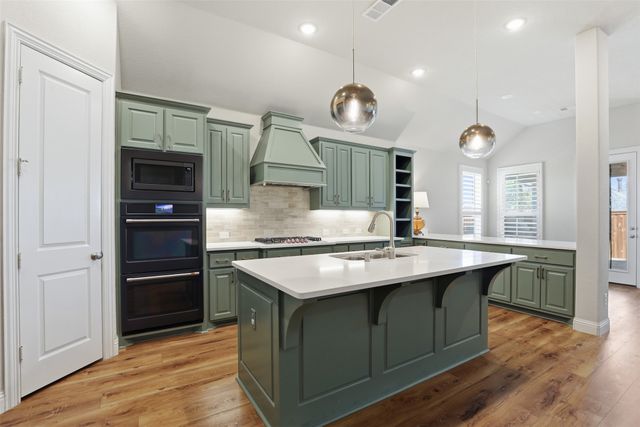 2009 Crescent Street, Fort Worth, TX 76008