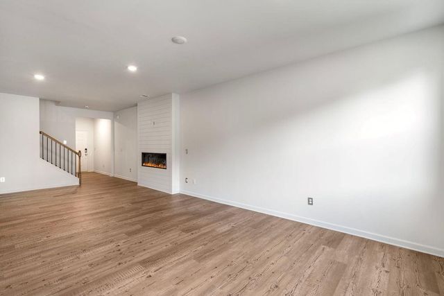 420 Point Place Drive, Loganville, GA 30052