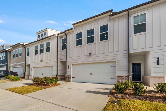 420 Point Place Drive, Loganville, GA 30052