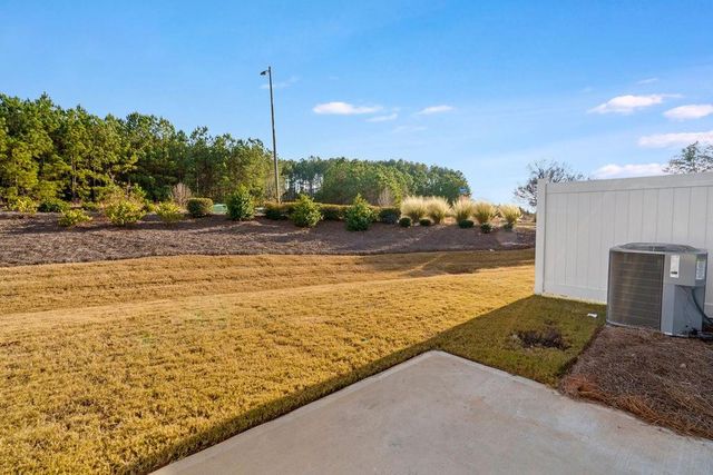 420 Point Place Drive, Loganville, GA 30052