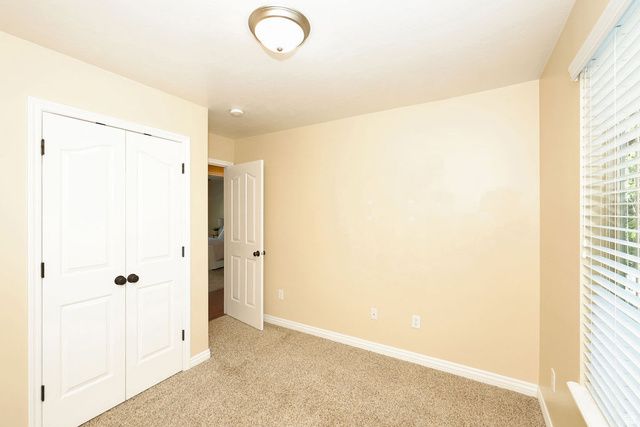 5529 S HARVEY HTS, Taylorsville, UT 84118
