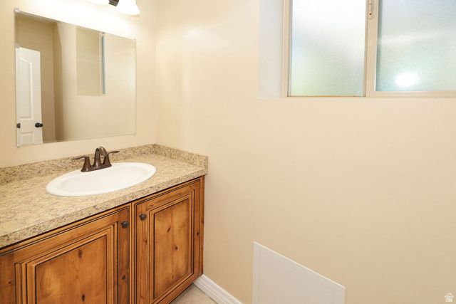 5529 S HARVEY HTS, Taylorsville, UT 84118