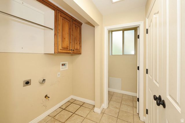 5529 S HARVEY HTS, Taylorsville, UT 84118