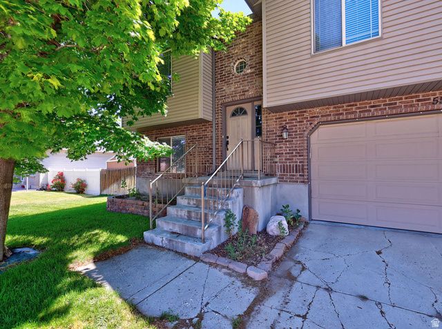 5529 S HARVEY HTS, Taylorsville, UT 84118