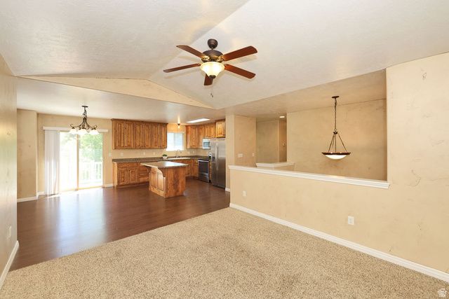 5529 S HARVEY HTS, Taylorsville, UT 84118