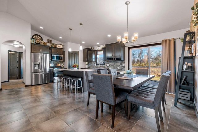 N9027 LILAC ROAD, Menasha, WI 54952