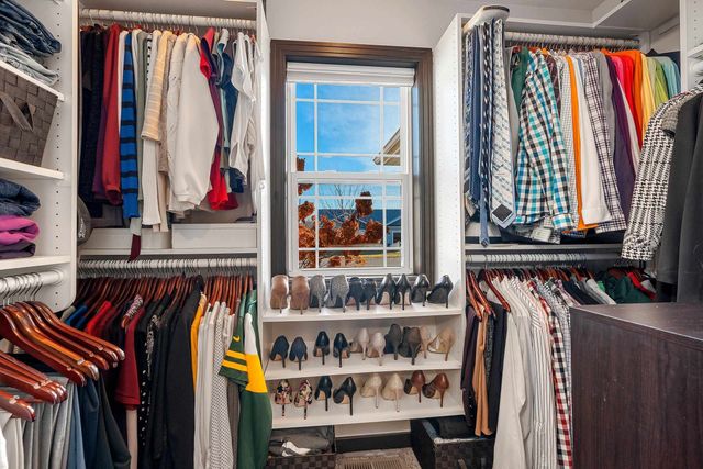 N9027 LILAC ROAD, Menasha, WI 54952