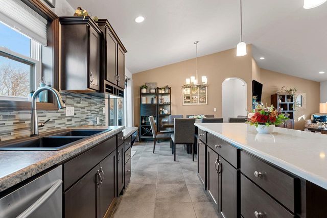 N9027 LILAC ROAD, Menasha, WI 54952