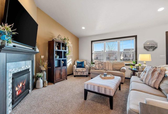 N9027 LILAC ROAD, Menasha, WI 54952