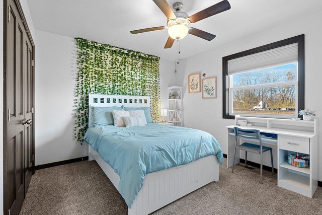 N9027 LILAC ROAD, Menasha, WI 54952