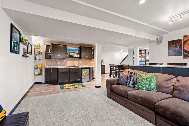 N9027 LILAC ROAD, Menasha, WI 54952