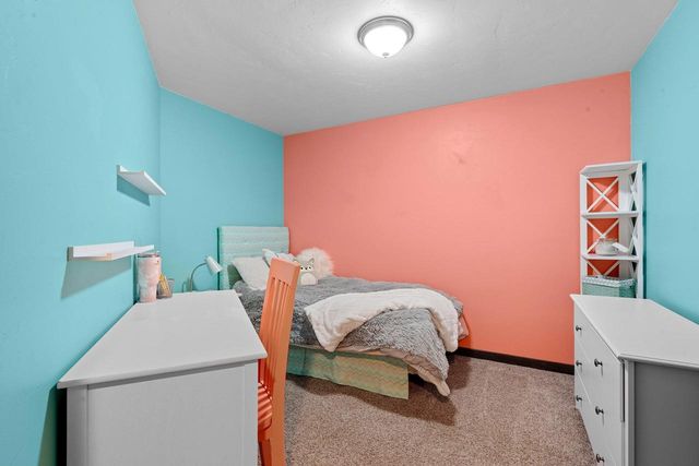 N9027 LILAC ROAD, Menasha, WI 54952