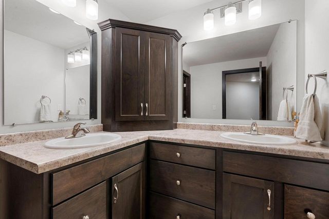 N9027 LILAC ROAD, Menasha, WI 54952