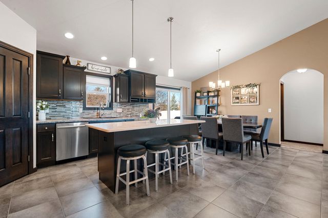 N9027 LILAC ROAD, Menasha, WI 54952