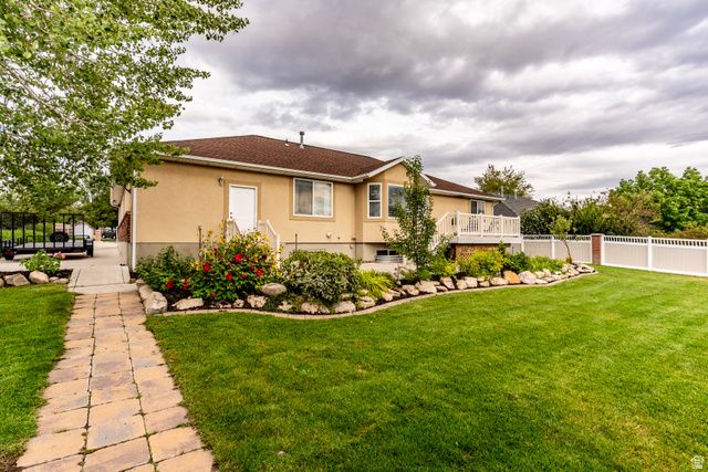 9651 S WOOD VISTA CIR, South Jordan, UT 84009