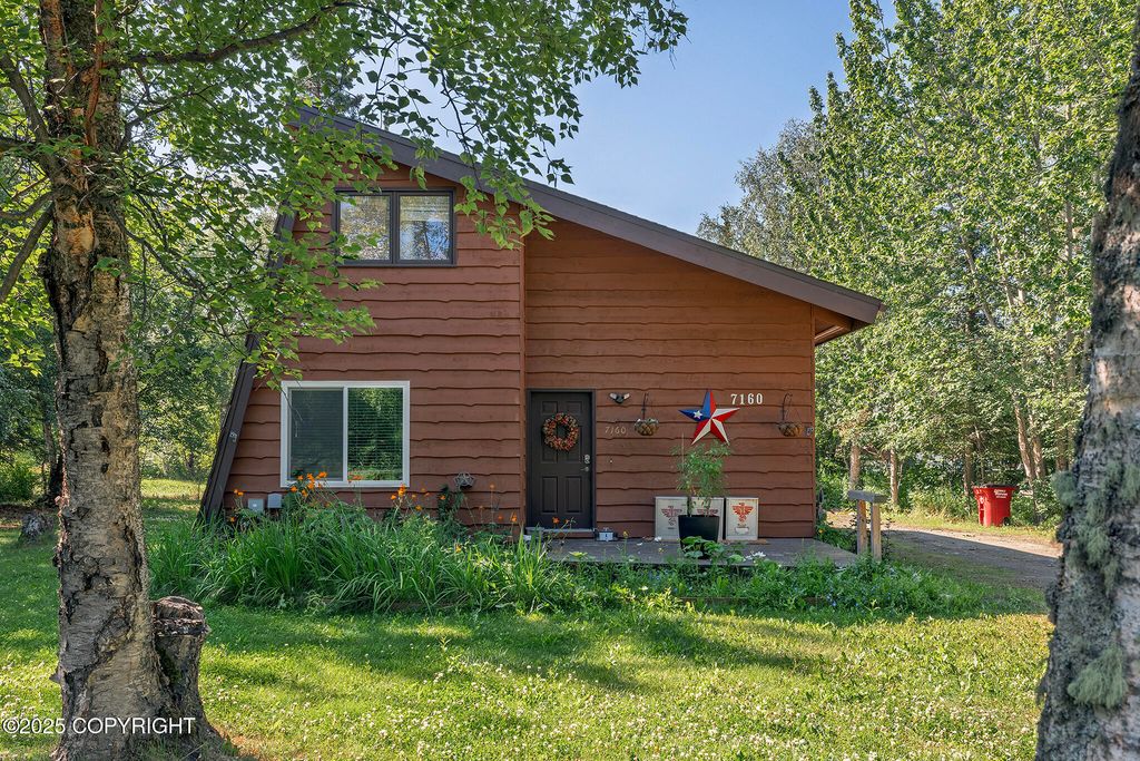 7160 E Beechcraft Road, Wasilla, AK 99654
