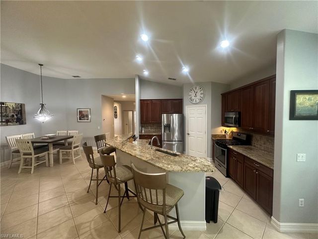 2004 Tarpon Bay DR N 201, Naples, FL 34119
