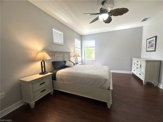 2004 Tarpon Bay DR N 201, Naples, FL 34119