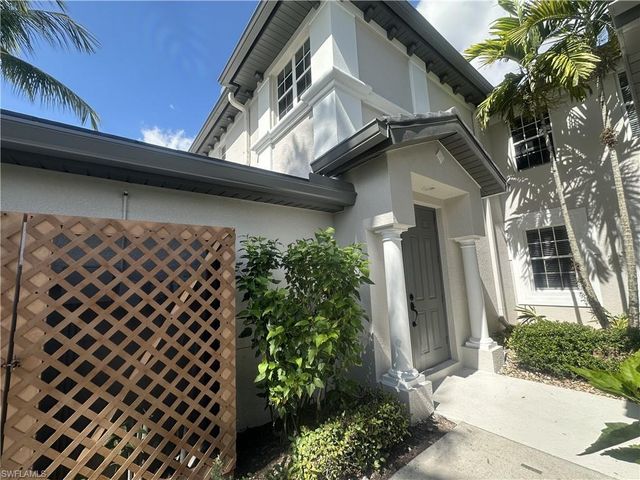 2004 Tarpon Bay DR N 201, Naples, FL 34119