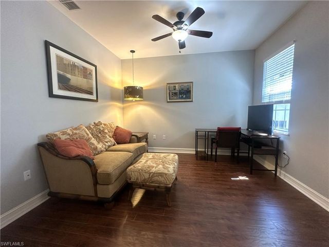 2004 Tarpon Bay DR N 201, Naples, FL 34119