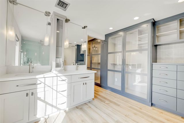 926 Heights Boulevard, Houston, TX 77008
