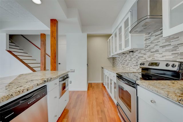 926 Heights Boulevard, Houston, TX 77008