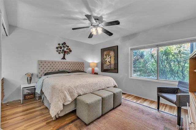 16557 Middlebelt Road 19, Livonia, MI 48154