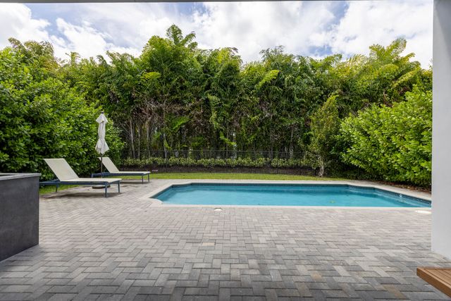 17347 Sparkling River Road, Boca Raton, FL 33496