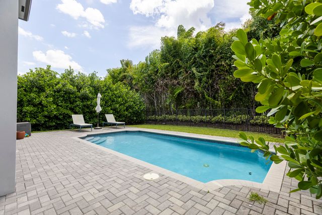 17347 Sparkling River Road, Boca Raton, FL 33496
