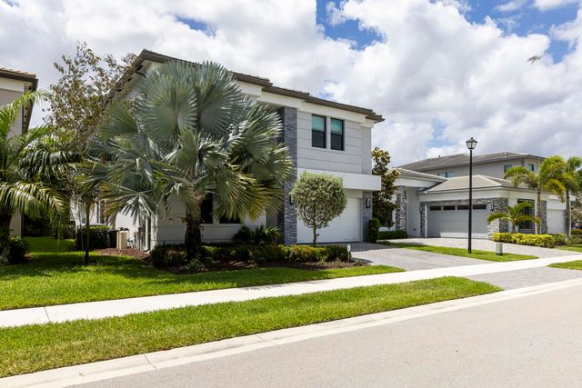17347 Sparkling River Road, Boca Raton, FL 33496