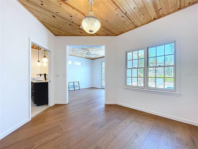 763 SIESTA DRIVE, Sarasota, FL 34242