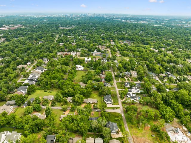 205 Brattlesboro Pl, Nashville, TN 37204