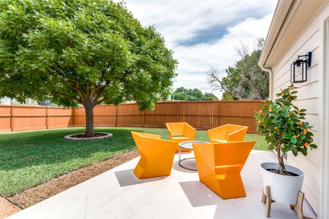 10431 Clary, Dallas, TX 75218