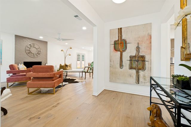 10431 Clary, Dallas, TX 75218