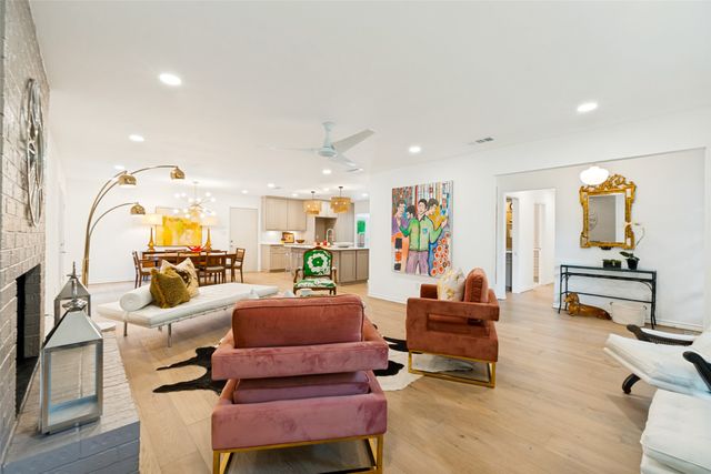 10431 Clary, Dallas, TX 75218