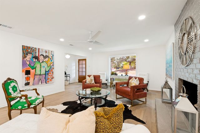 10431 Clary, Dallas, TX 75218