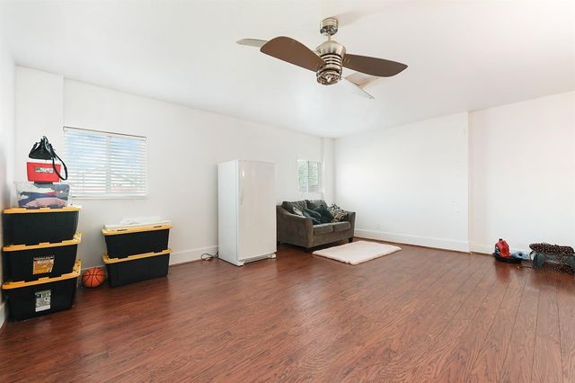 724 Santa Ana Ave, Sacramento, CA 95838