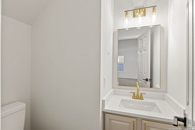 2422 Gem Oak, San Antonio, TX 78232