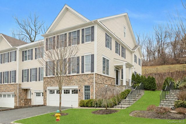 57 Dennis Lane, Pleasantville, NY 10570