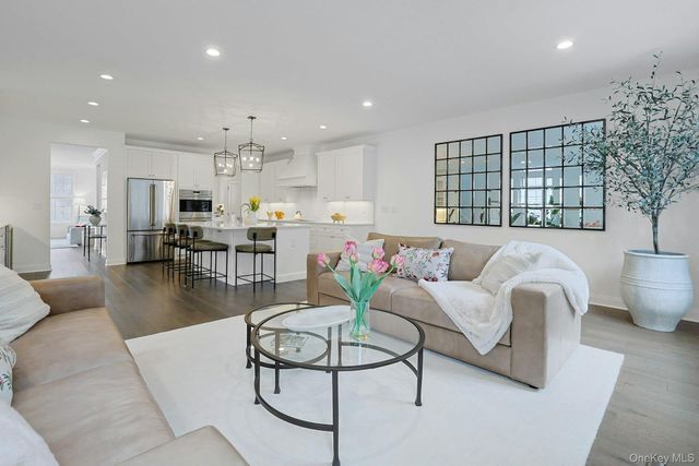 57 Dennis Lane, Pleasantville, NY 10570