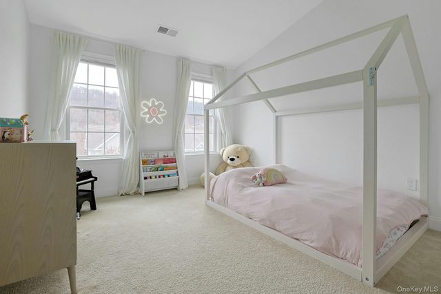 57 Dennis Lane, Pleasantville, NY 10570