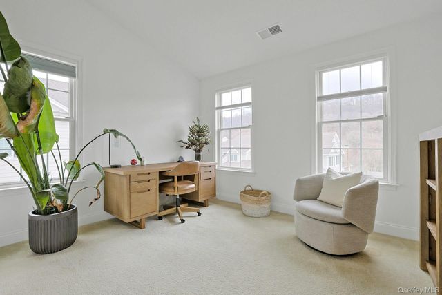 57 Dennis Lane, Pleasantville, NY 10570