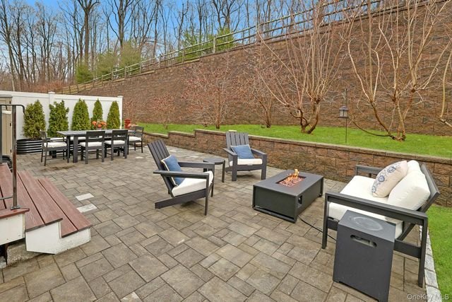 57 Dennis Lane, Pleasantville, NY 10570