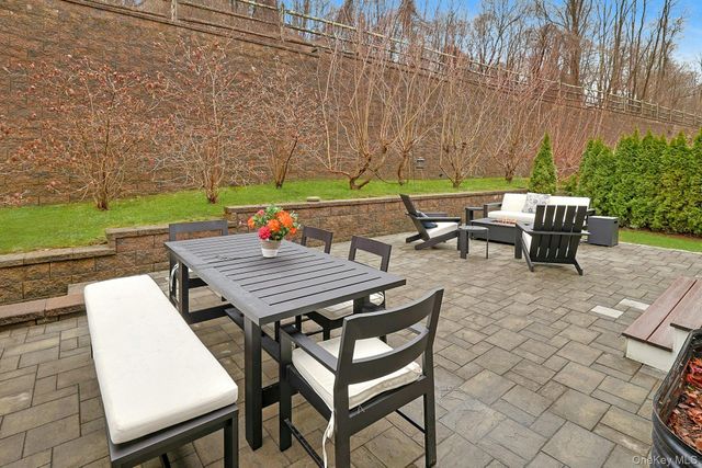 57 Dennis Lane, Pleasantville, NY 10570