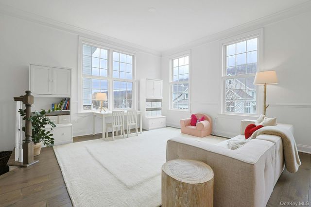 57 Dennis Lane, Pleasantville, NY 10570