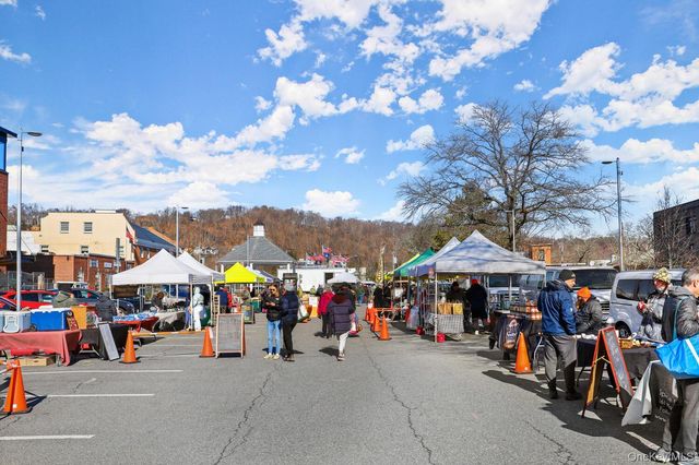 57 Dennis Lane, Pleasantville, NY 10570