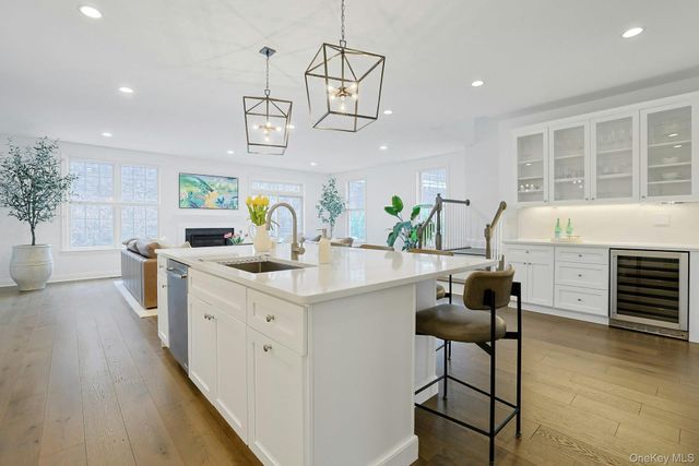 57 Dennis Lane, Pleasantville, NY 10570