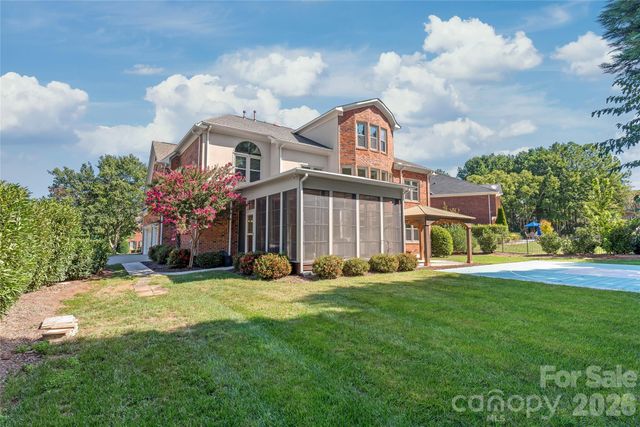 17125 Laurel Walk Court, Charlotte, NC 28277