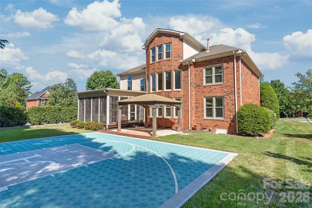 17125 Laurel Walk Court, Charlotte, NC 28277