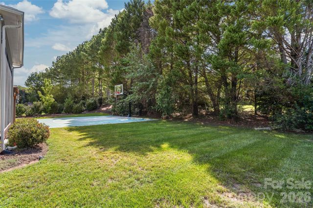 17125 Laurel Walk Court, Charlotte, NC 28277
